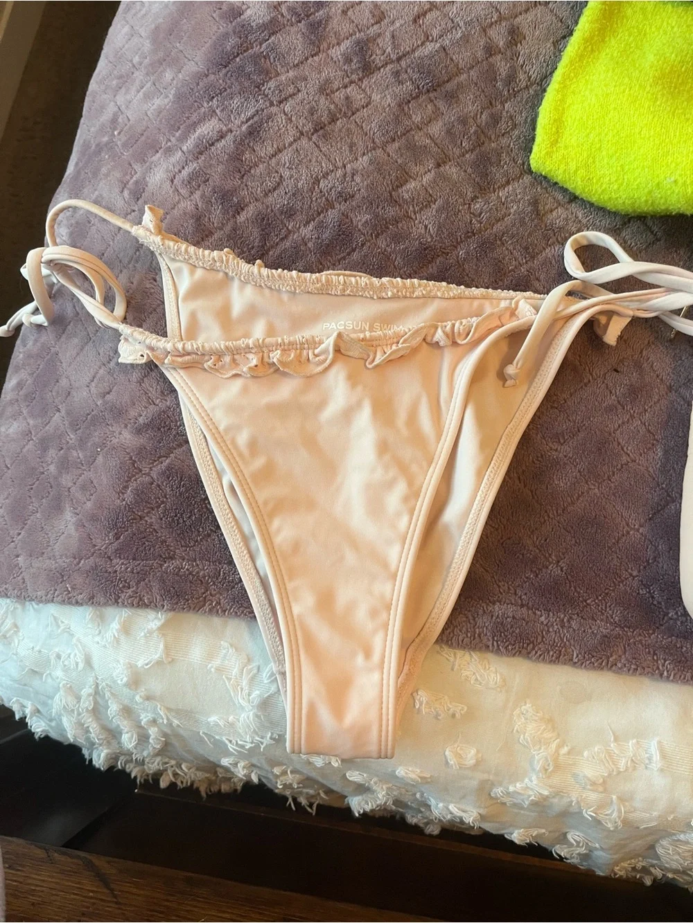 PacSun Cream Ruffle Triangle Bikini - Picture 3 of 5